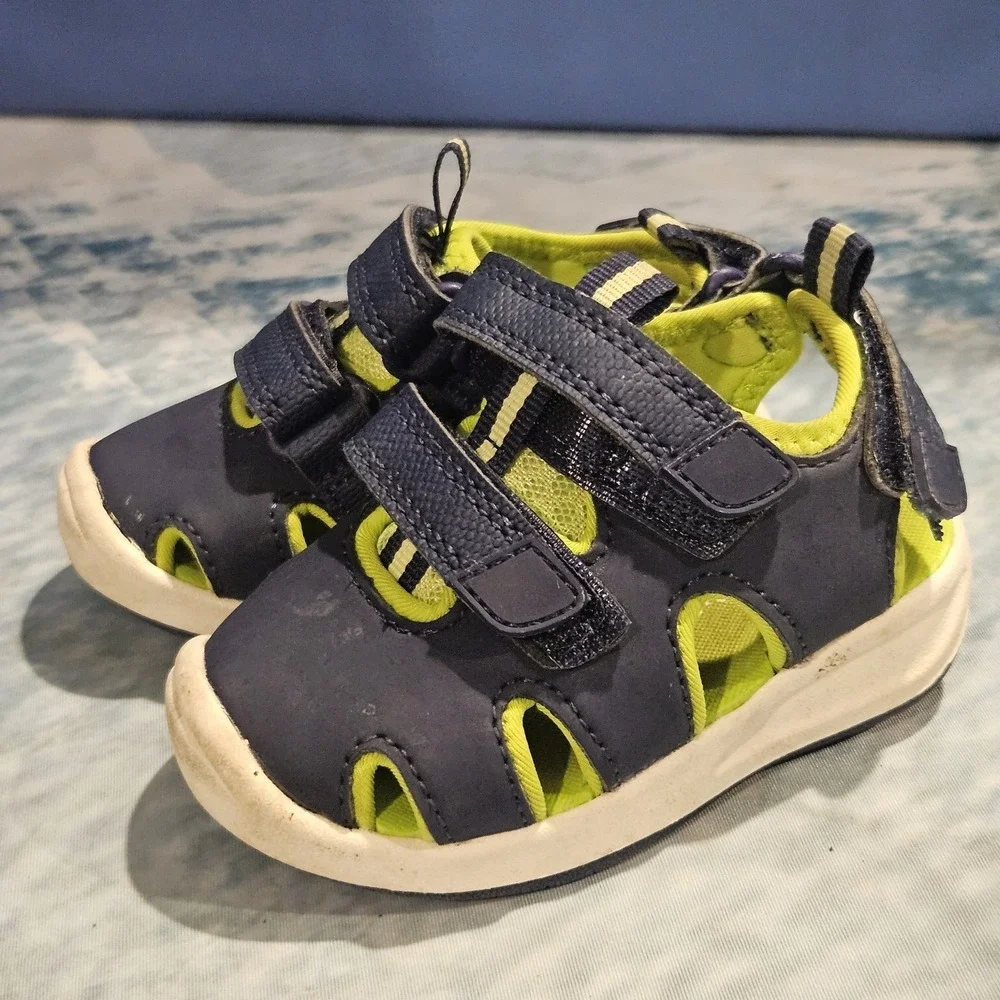 Toddler‎ Shoe Bundle Size 4/5 Joybees Clogs Size 5 Cat & Jack Sandals